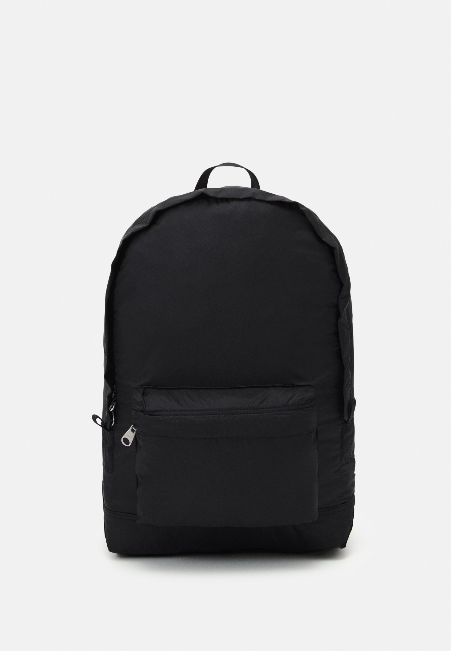 arket backpack