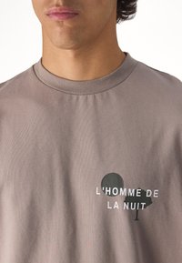 Don't Waste Culture SINDRI UNISEX
 - T-shirt print - warm grey