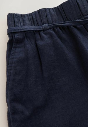 Hosen aus navyblauem Leinen mit elastischem Bund und subtiler Textur, mit gerafften Details an der Taille und den Seitennähten.
