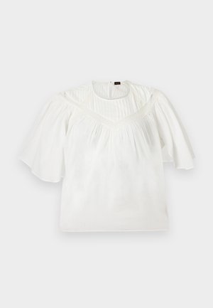 Hvid bluse med brede albuelange ærmer, blondedetalje over brystet og plisseret stof på øverste forstykke.