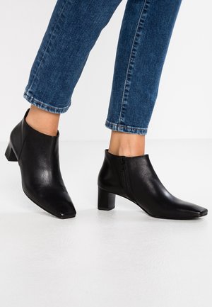 Vagabond Botines bajos - black