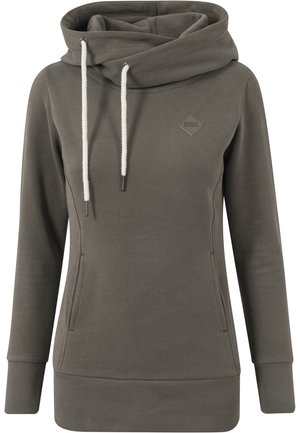 Sweat à capuche vert olive à manches longues avec col montant, cordons blancs, poches latérales, poignets côtelés et petit écusson logo sur la poitrine.