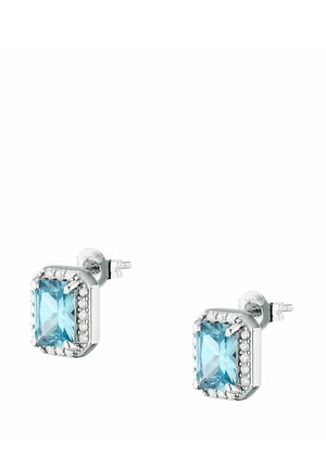 Orecchini a perno in pietra rettangolare blu circondati da strass trasparenti, montati in metallo color argento con finitura lucida.