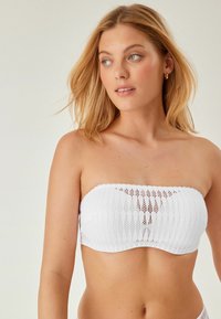 Next TRIPLE BOOST LACE STRAPLESS WIRED BANDEAU BRA - Dažāda veida valkāšanas/bezlenču krūšturis - white