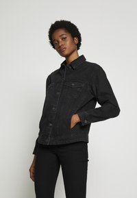 Vero Moda VMKATRINA LOOSE JACKET MIX - Casaco de ganga - black
