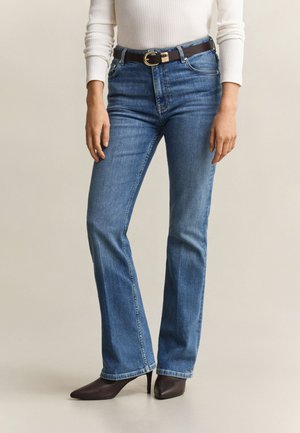 GANT, GANT FLARED STRETCH JEANS - Bootcut jeans - mid blue broken in