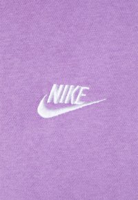 Nike Sportswear SPORTSWEAR CLUB FLEECE - Sweatshirt com capuz - violet star/white