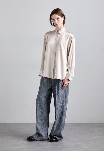 Filippa K SAMMY - Overhemdblouse - dune