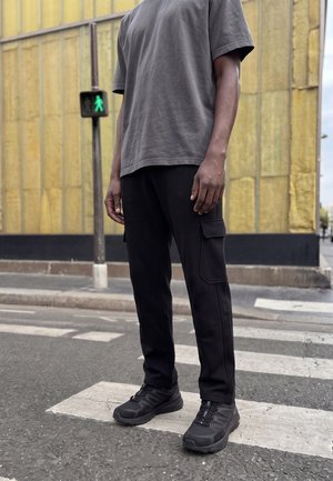 Urban Classics, Παντελόνι cargo - black