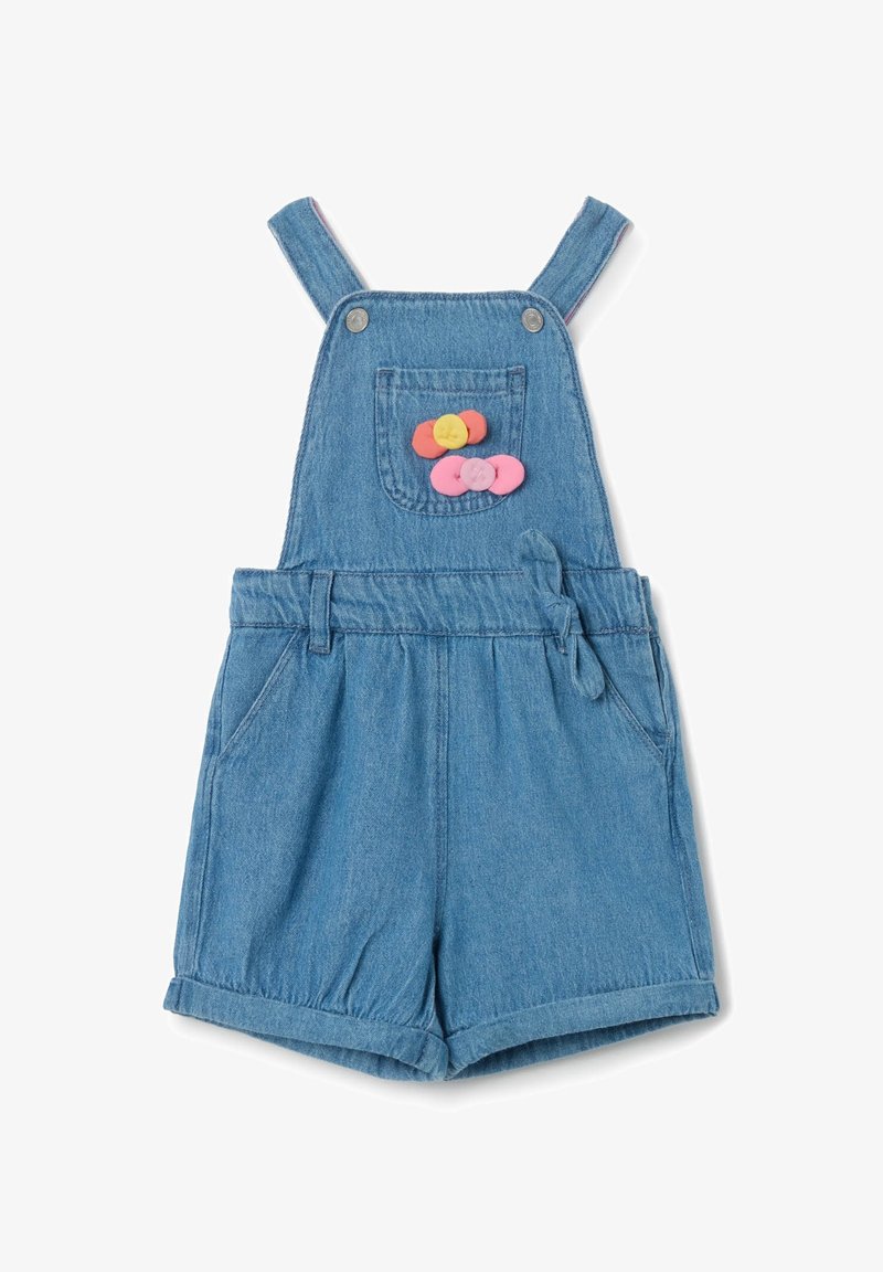 Hellblaue Latzhosen mit verstellbaren Trägern, einer Vordertasche mit bunten Knopf-Akzenten und einem Design mit umgeschlagenem Saum.