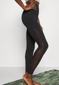 Hunkemöller Punčochy - black