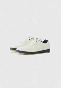 és ACCEL UNISEX - Sneakers low - white/navy/gum