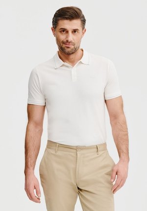 - Koszulka polo