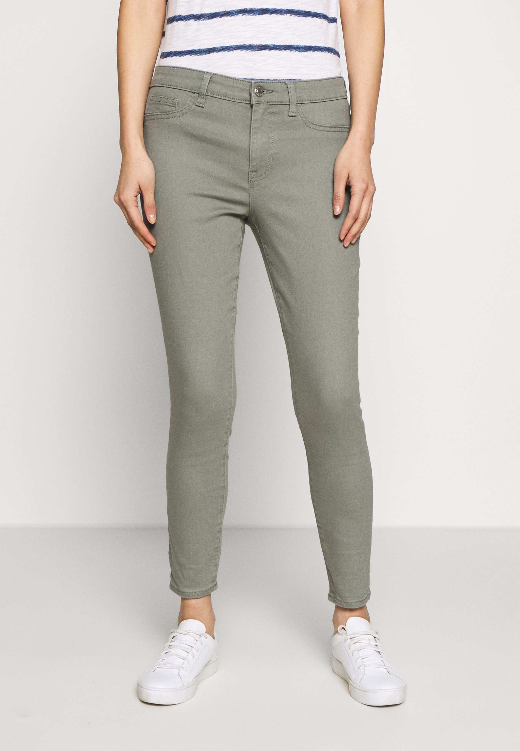 gap favorite jegging