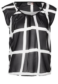 Svart och vit kortärmad blus med rutmönster, lätt tyg, rynkad halsringning och rundad fåll.