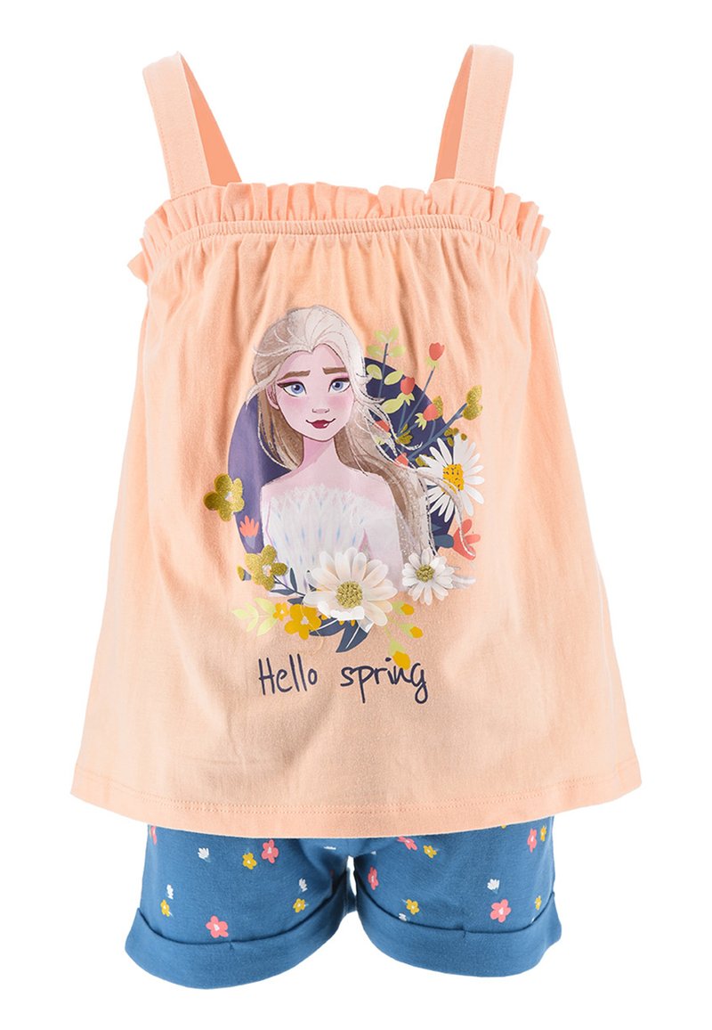 Canotta color pesco chiaro con scollatura elastica, caratterizzata da una grafica floreale e la scritta "Ciao primavera". Abbinata a pantaloni corti blu decorati con piccoli fiori.