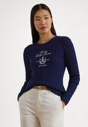 EMBROIDERED-CREST CABLE-KNIT SWEATER - Πουλόβερ - refined navy