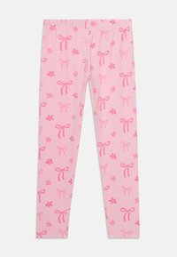 Leggings rosas con un patrón repetido de lazos y flores en un tono de rosa más oscuro. Fabricados con una tela suave y elástica, con una cinturilla elástica.
