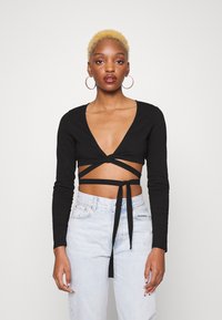 Even&Odd Petite Camisola de manga comprida - black