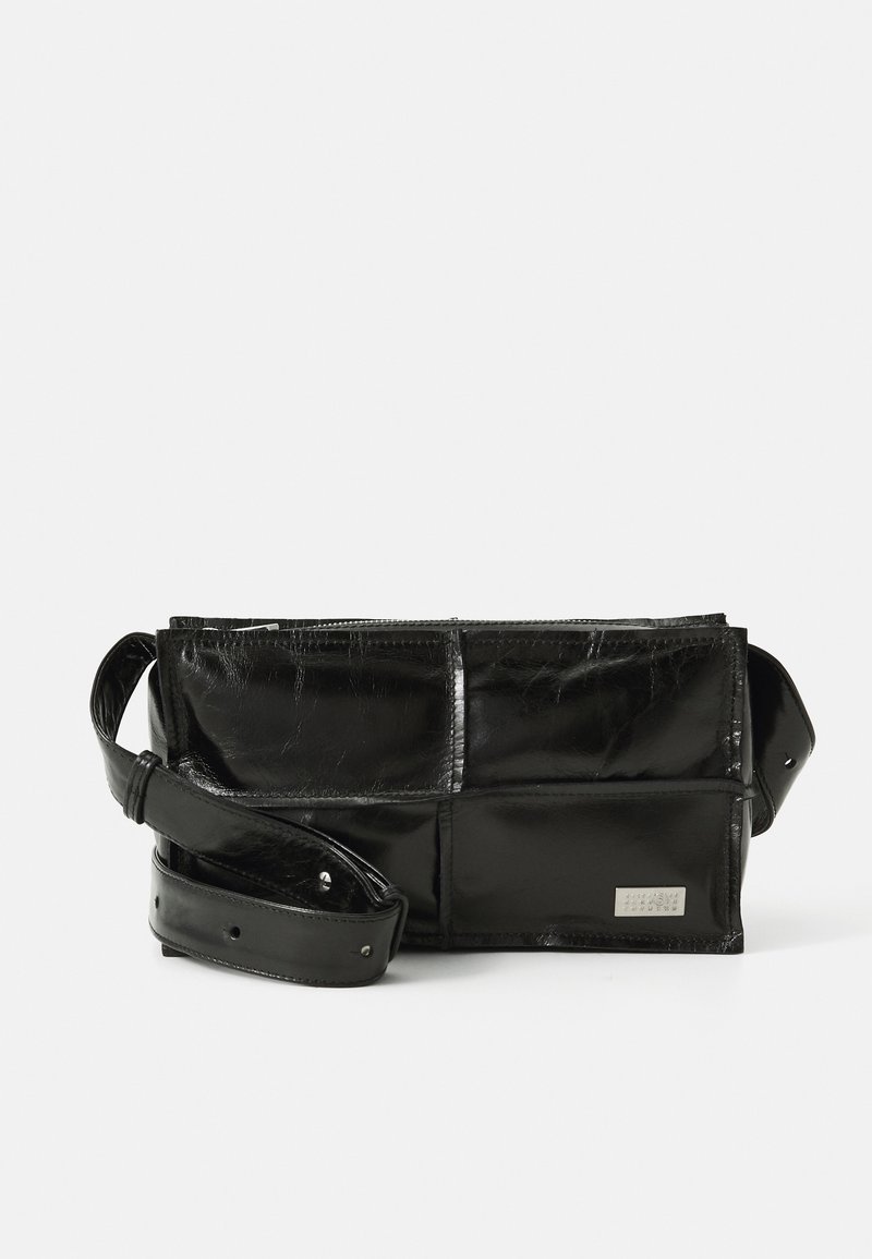 MM6 Maison Margiela - TOP HANDLE MINI BAG UNISEX - Sac bandoulière - black, Agrandir