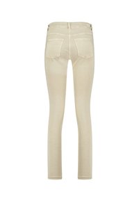Beżowe obcisłe dżinsy o gładkiej teksturze, z dwoma tylnymi kieszeniami i szlufkami na pasek, dopasowane, bez ozdób.