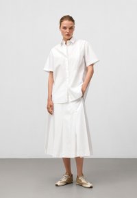 ADOLFO DOMINGUEZ Camicia - white