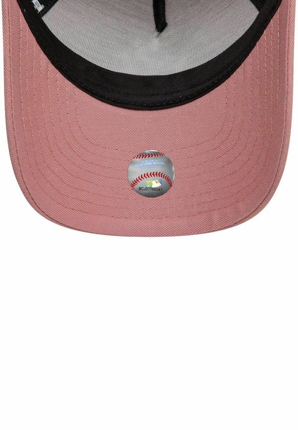 TRUCKER NEW YORK YANKEES – Cap – rosa