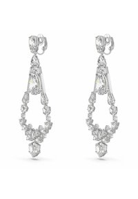 Silberfarbene Ohrhänger mit einem tropfenförmigen zentralen Stein. Verziert mit klaren Edelsteinen in verschiedenen Schliffen und filigranen Designs.