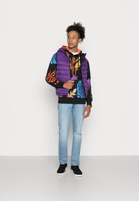 Carlo Colucci HOODIE - Camisola - black blue