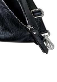 DrachenLeder Cross body bag - schwarz