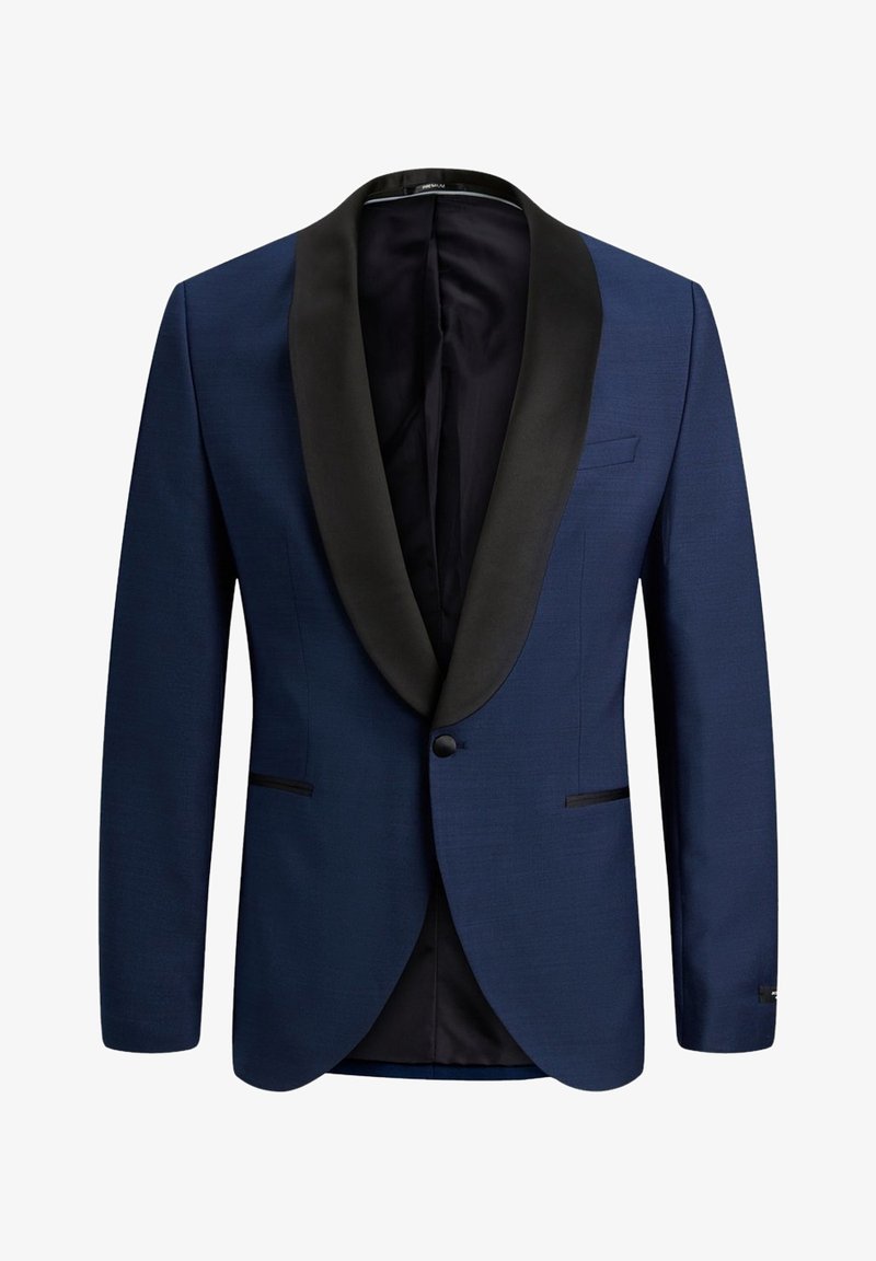 Marineblauwe blazer met zwarte satijnen sjalkraag, enkele knoopsluiting en twee voorkruiden. Gladde textuur, slim fit en minimale detaillering.