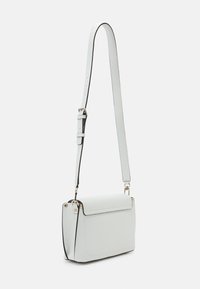 Guess MERIDIAN FLAP  - Skulderveske - stone