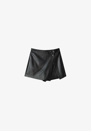 Shorts - black