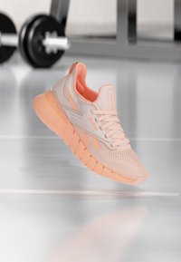 Non selezionato, pure pink/future peach