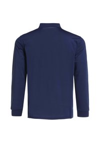 Polo à manches longues de couleur marine en tissu lisse, avec un col classique et des poignets côtelés. Couleur unie, sans motifs ni détails supplémentaires.