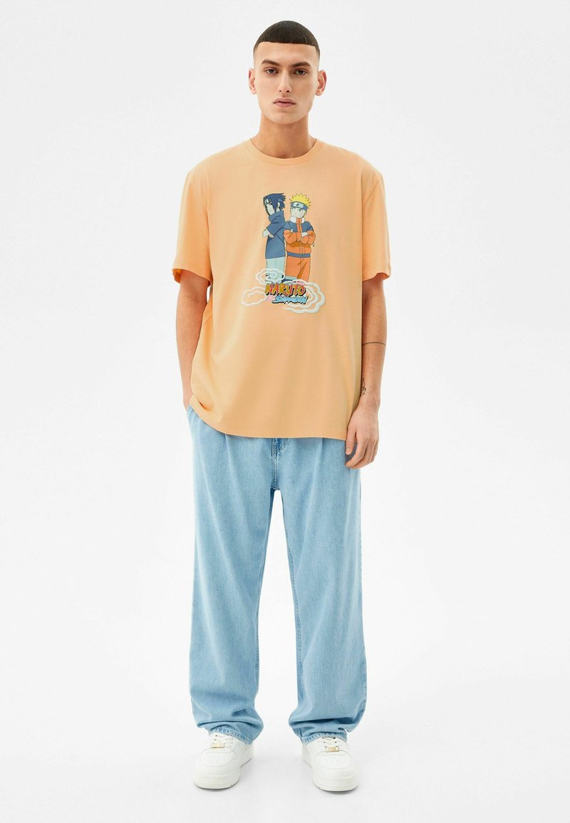 Herren T-Shirts basic | Bershka REGULAR FIT SHORT SLEEVE NARUTO T-Shirt print orange - PZ15840 Herren T-Shirts basic | Bershka REGULAR FIT SHORT SLEEVE NARUTO T-Shirt print orange - PZ15840
