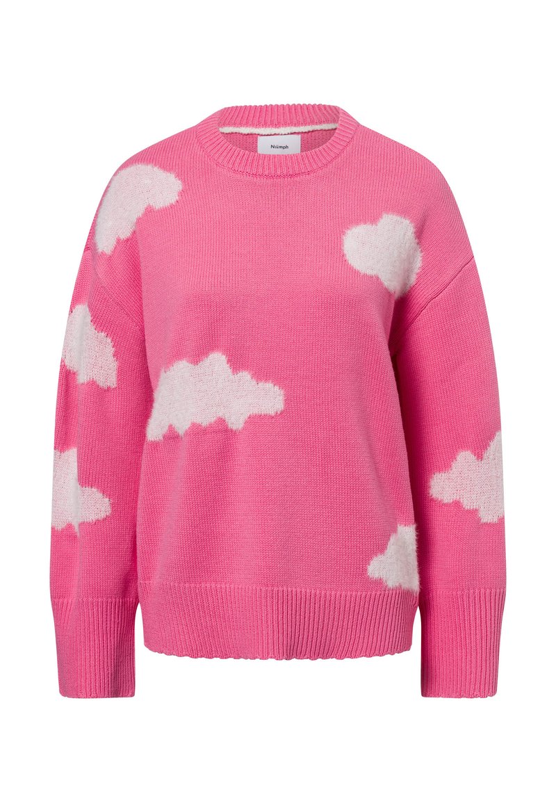Roze sweater met witte pluizige wolkpatronen, ronde hals en geribbelde manchetten. Zachte textuur, relaxte pasvorm, met een ruime silhouet.