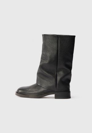Kovboju/motociklistu tipa zābaki - black