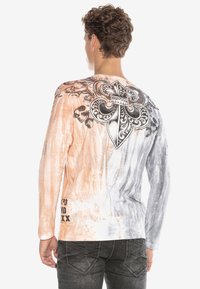 Cipo & Baxx Langærmet T-shirt - powder-anthracite