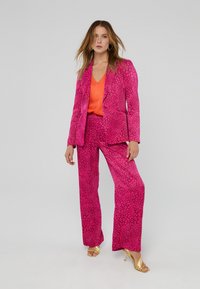 Hlače - fuchsia