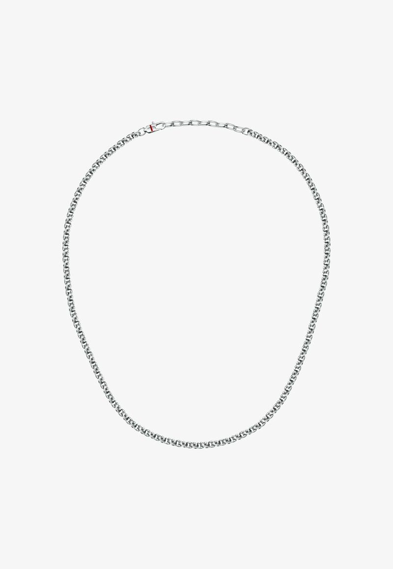 Collana in argento con maglie intrecciate, texture liscia e una leggera lucentezza. Chiusura sicura.