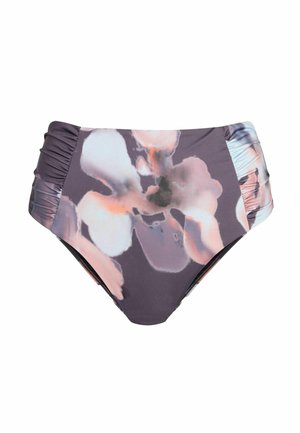 Aukštos juostos bikini kelnaitės su violetine baze, kurios turi rožinį ir baltą gėlių raštą, surinkimo detalėmis šonuose ir lygiu elastiniu medžiaga.