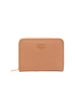 Jasnobrązowy prostokątny portfel z złotym zamkiem i tekstem "BIMBA Y LOLA" wytłoczonym na złoto na środkowej części przedniej.