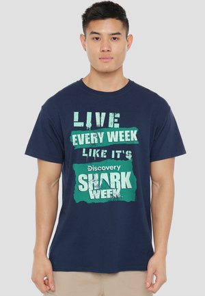 Cotton Soul, SHARK WEEK OFFICIALLY LICENSED LIVE EVERY WEEK - T-Shirt print - dark blue