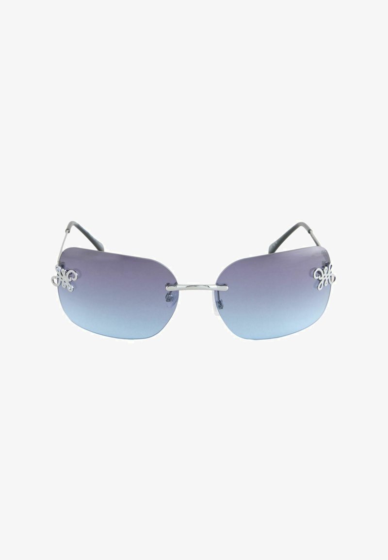 Lunettes de soleil sans monture avec des verres à dégradé bleu et des détails décoratifs argentés sur les bords extérieurs de chaque verre.