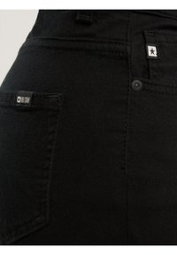 Big Star ADELA - Ļoti pieguloši džinsi - black