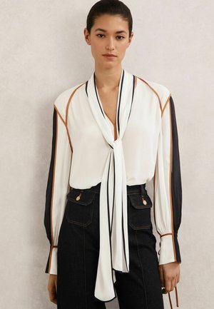 REGULAR FIT-LULU  - Blouse - ivory