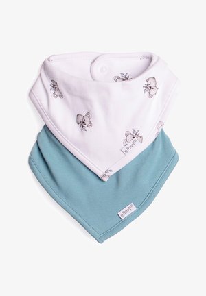 Dwa śliniaki dla niemowląt, jeden biały z małymi nadrukami koali, drugi jednolity jasnoniebieski, oba trójkątne z zapięciami na zatrzaski.