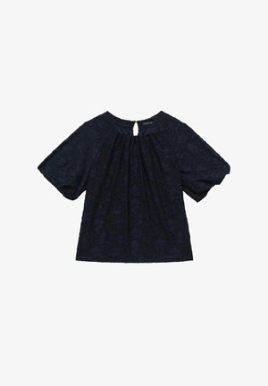 Marineblauwe blouse met bloemtextuur, korte pofmouwen, een ronde halslijn en een keyhole opening aan de achterkant. Zachte stofafwerking.