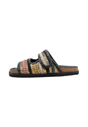 Sandalia tipo zapatilla con suela de corcho, parte superior de tela multicolor con rayas y correa ajustable de Velcro negra en la parte superior.